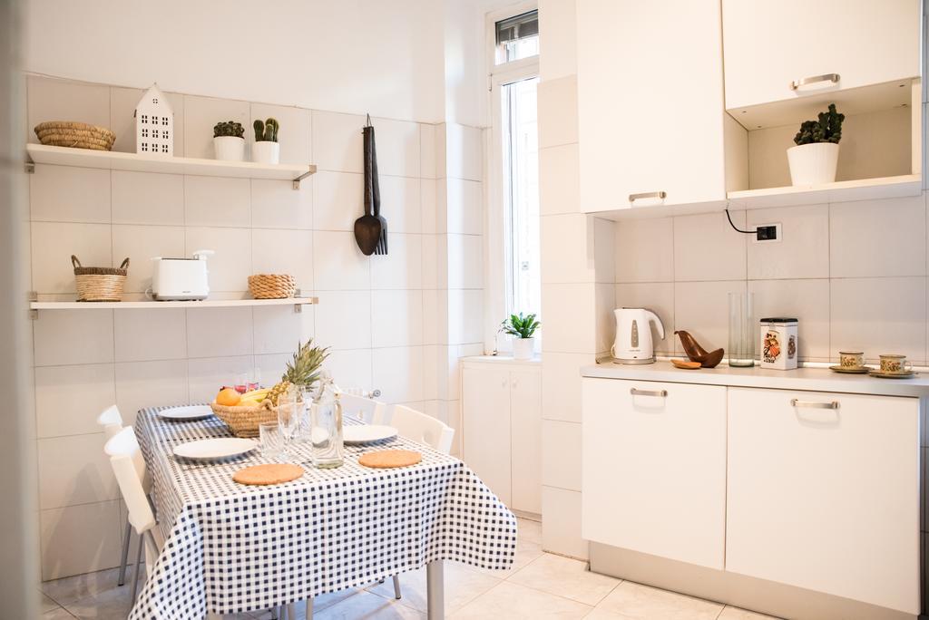 Porta Latina Apartment Рим Екстериор снимка